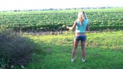 MeetMadden.19.08.21.Pickin.Weeds.XXX.1080p.MP4-LEWD