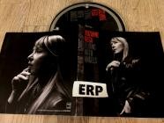 Suzanne Vega - Flying With Angels